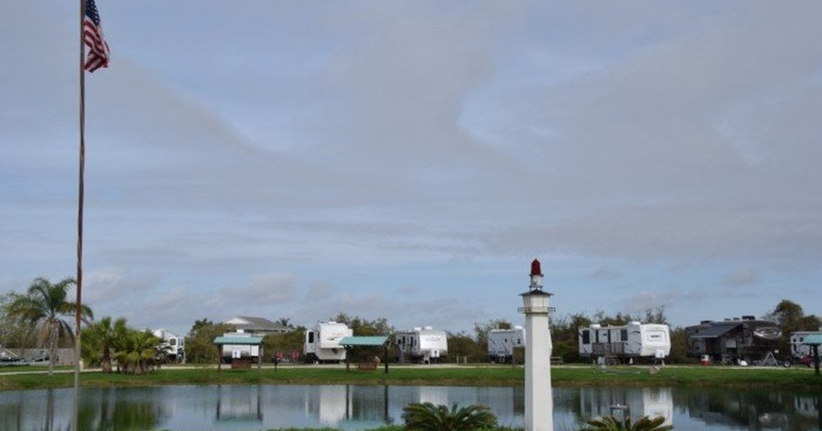 Beacon 44 RV Park RV park in Port O'Connor, TX (photo 1)